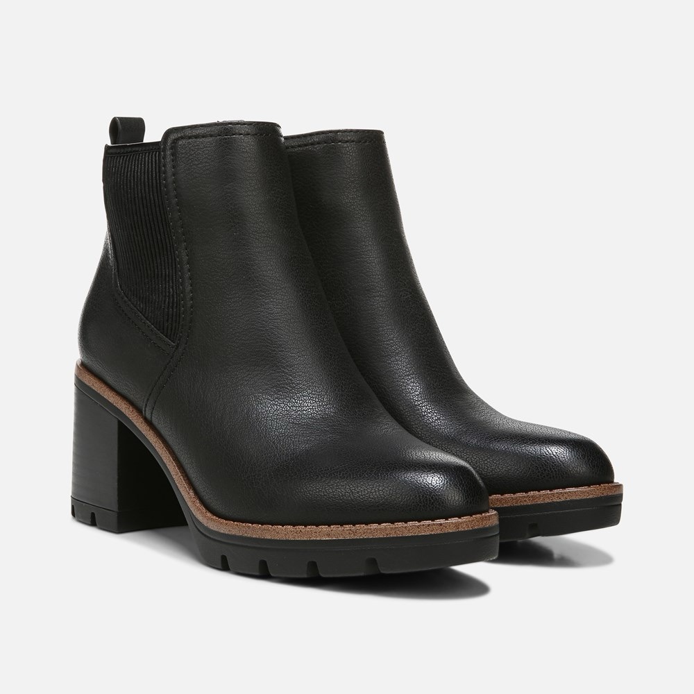 8M WOMEN’S NATURALIZER MADALYNN GORE WATER REPELLENT BOOTIE
